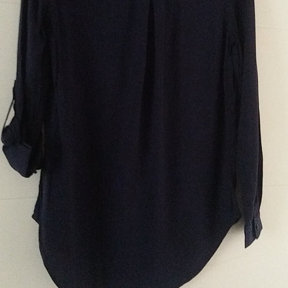 CASA CABANA Navy Blue Shirt with tags. Long sleeve or convert to 3/4 sleeve. - Picture 9 of 13